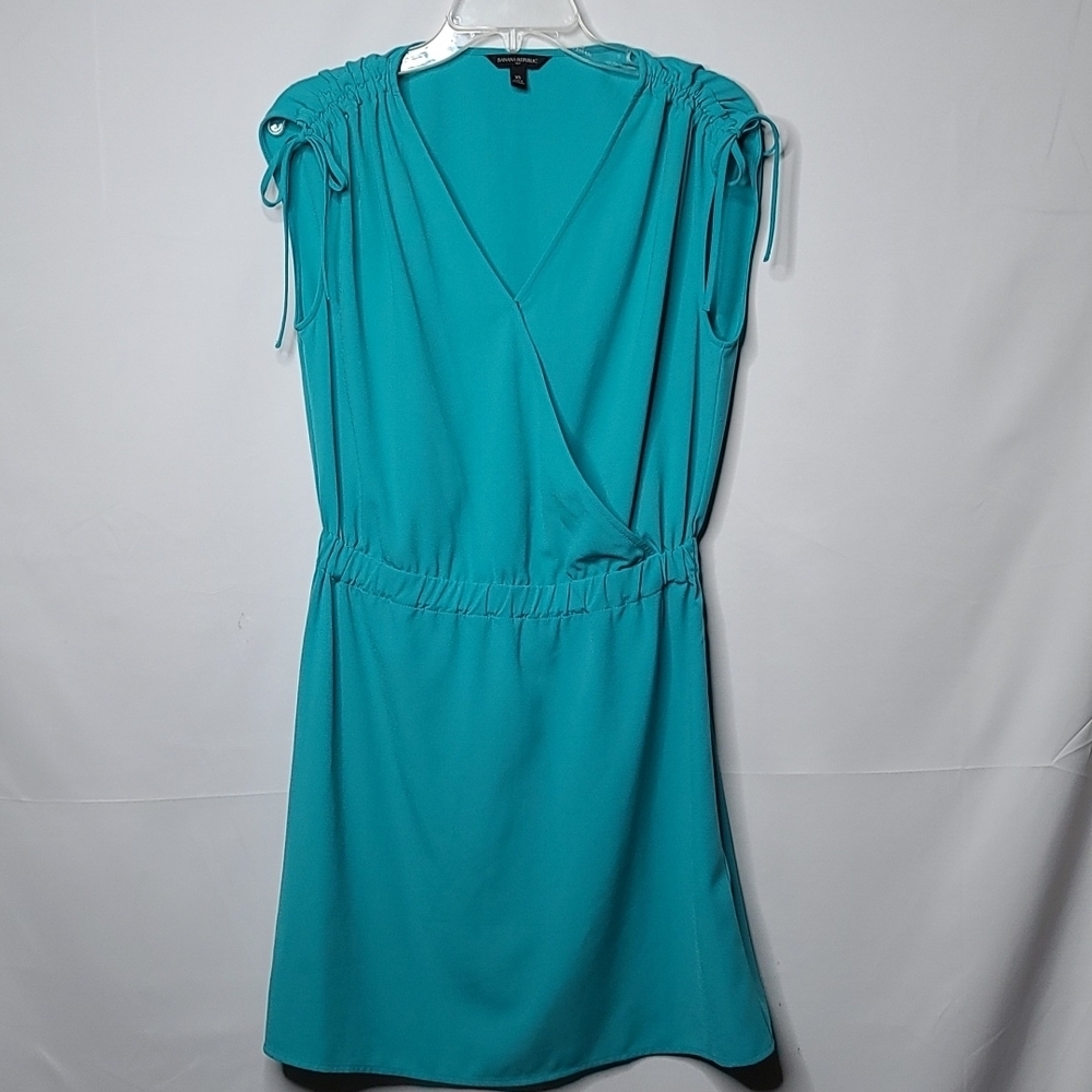 Banana Republic tie Shoulder vneck plunge elastic waist green mini dress sz XS